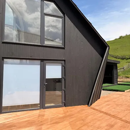 Artmi Holiday home *